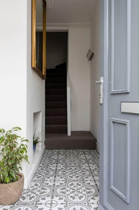 Beautiful Two Bed Mumbles Flat - With Parking Space Luaran gambar